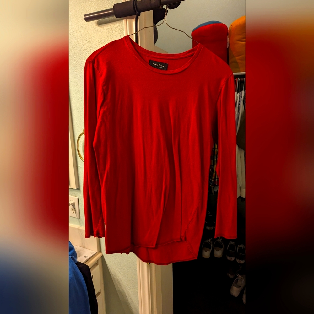 Long Sleeve Tee- Vintage Red Pac Sun